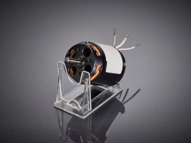 Profilierte HF-Litzen für kompakte Hochleistungsmotoren in der Luftfahrt