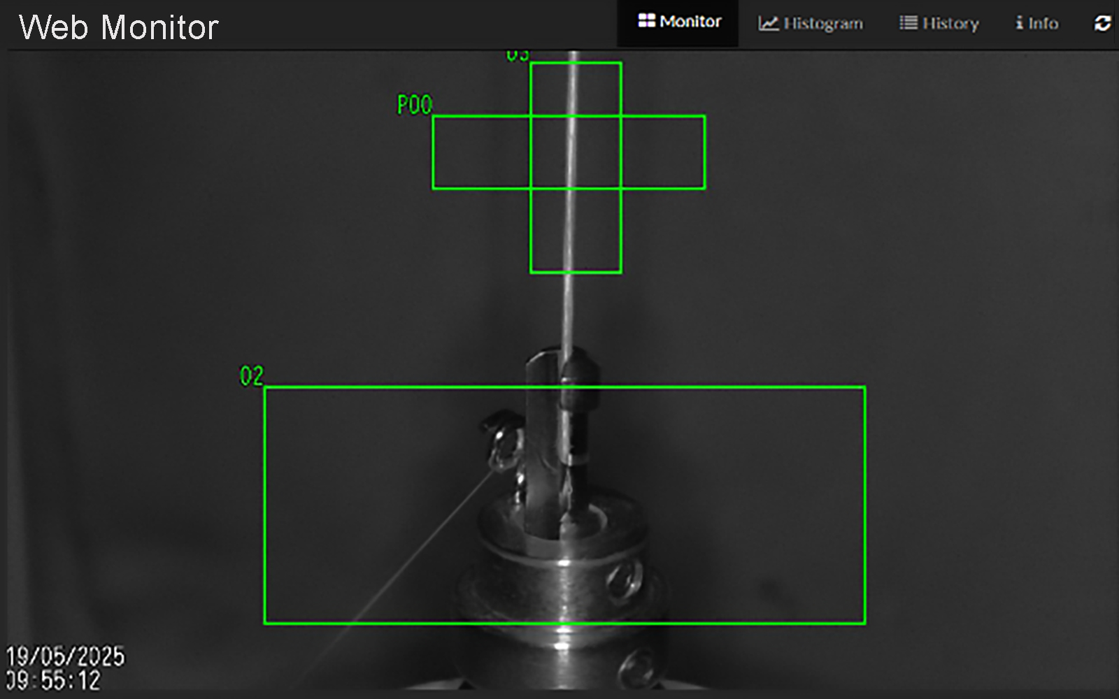 Die integrierte High-Speed-Kamera erfasst die isolierte HF-Litze während des laufenden Prozesses und kontrolliert die Garn- bzw. Folienüberlappung in Echtzeit – für eine lückenlose Dokumentation und unmittelbare Reaktion bei Abweichungen.